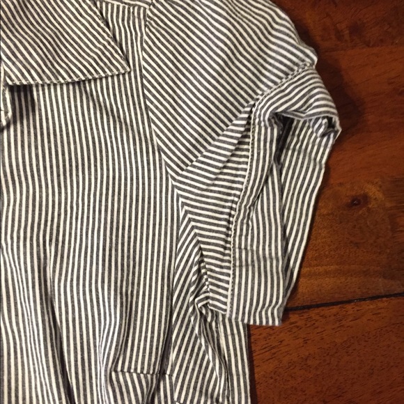 Maurice’s button down - Picture 3 of 3